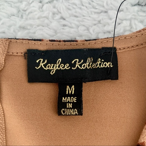 Leopard print v neck top - Picture 3 of 3